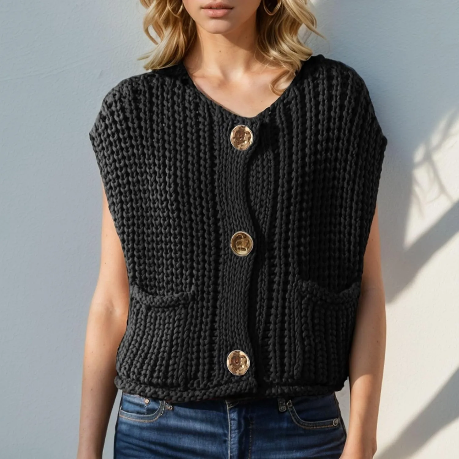 FindThy Women’s Cropped Sweater Vest Cute Crewneck Button Down Sleeveless Crop Knit Cardigan with Pocket
