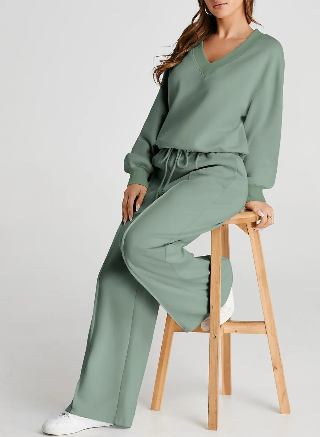 Herseas Women 2 Piece Outfits Sweatsuit 2024 Fall Casual V Neck Sweatshirt with Wide Leg Sweatpants Tracksuit Lounge Set