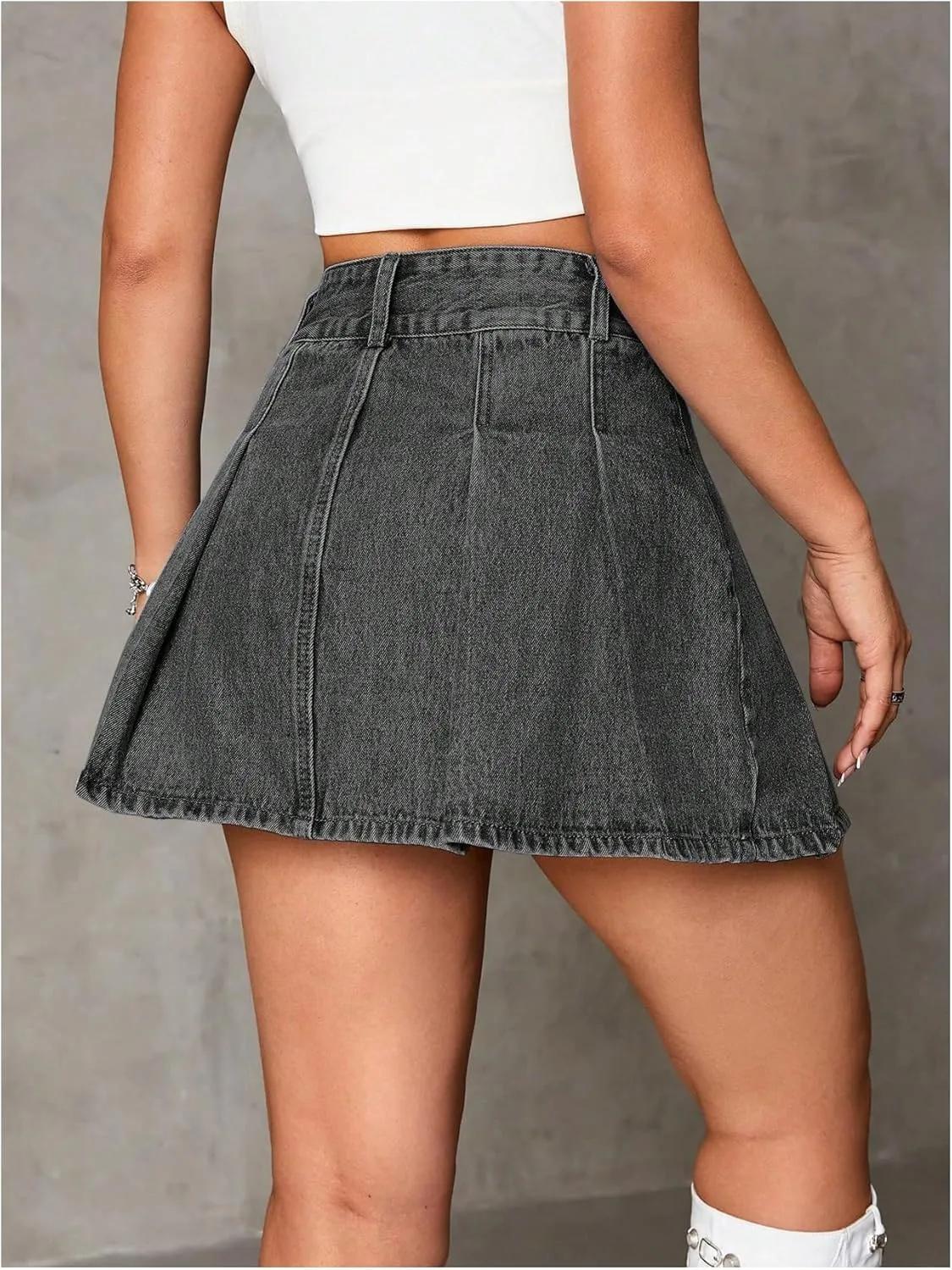 Milumia Women's Pleated Denim Skirt Trendy High Waisted Mini Jean Skater Skirts