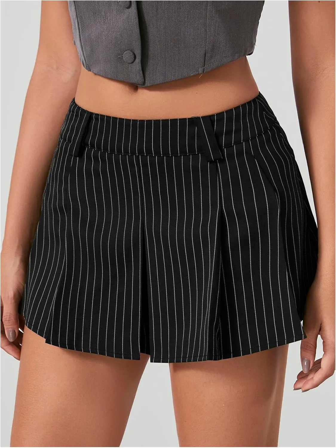 Milumia Women's Striped Low Waisted Pleated Mini Skirt Y2k Trendy Short Skater Skirts