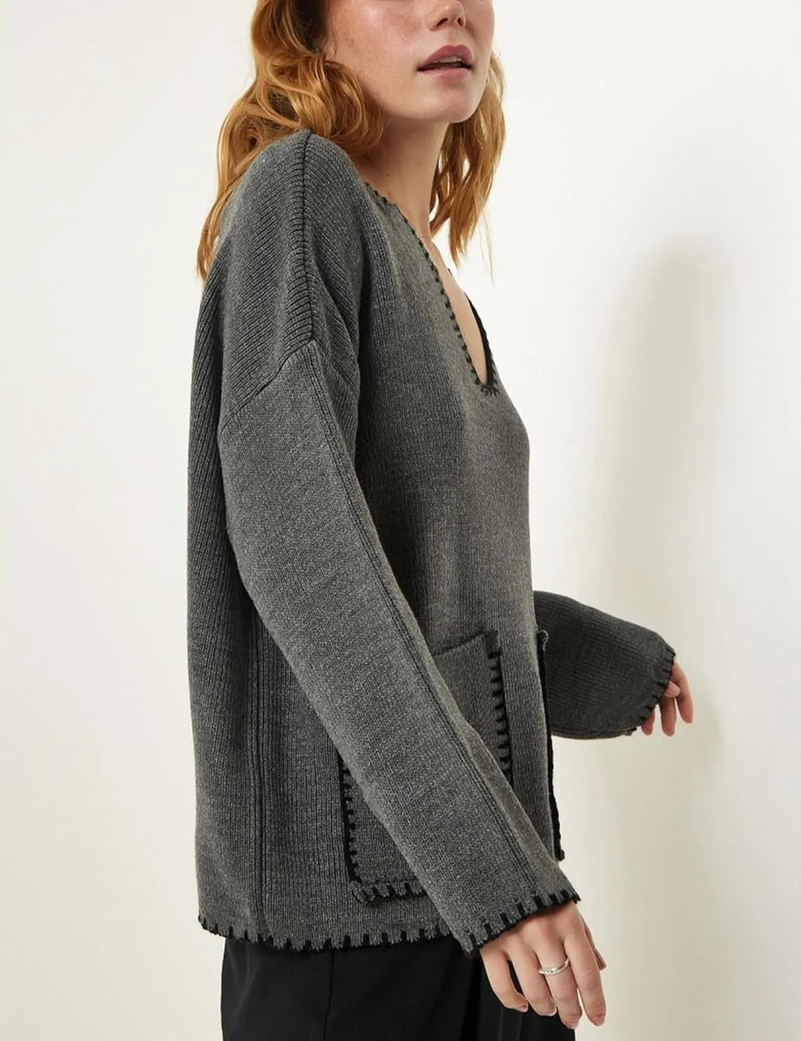 Qiaomai Womens V Neck Sweater Casual Loose Long Sleeve Contrast Cable Knit Pullover Jumper Tops