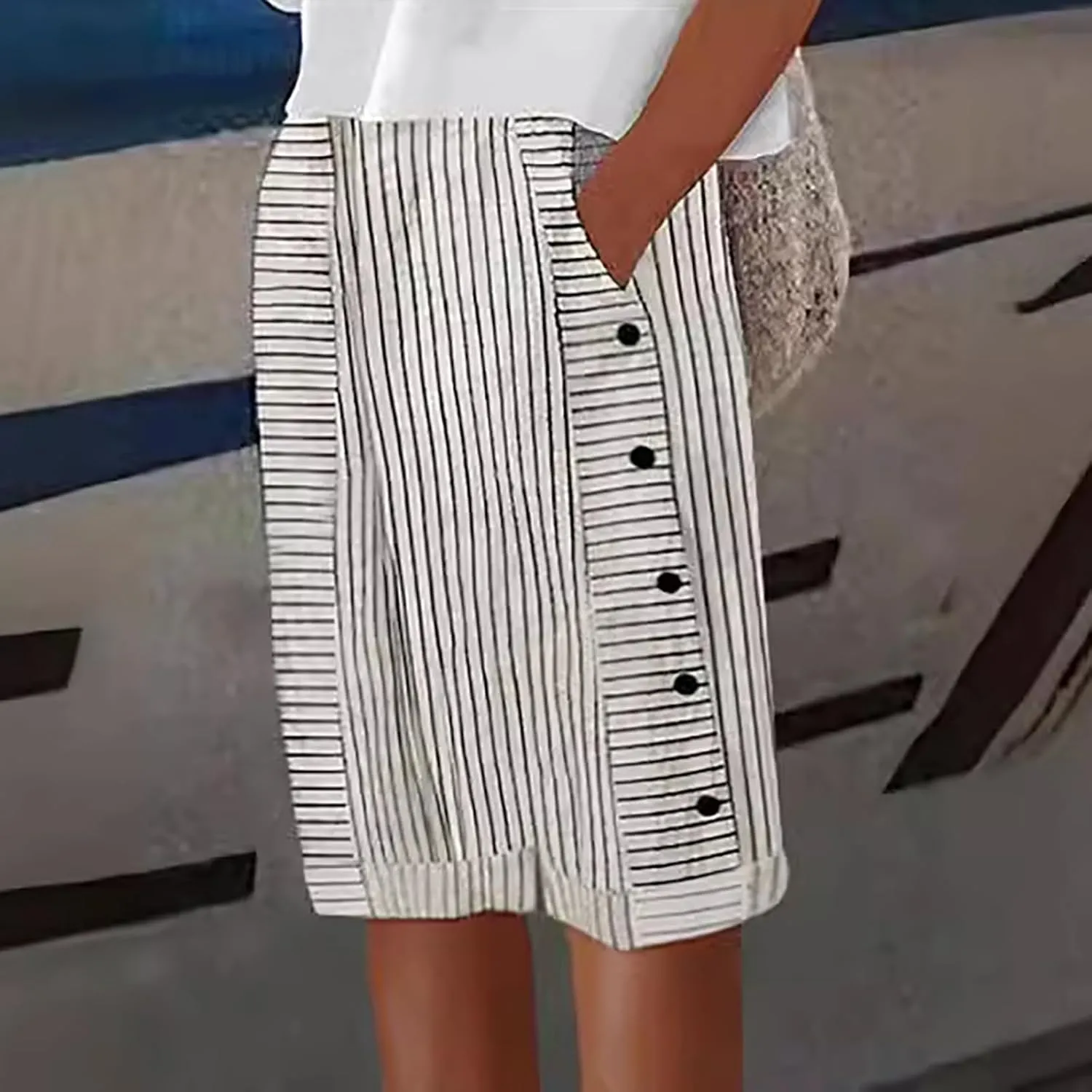 Women's Striped Linen Crop Pants Trendy Wide Leg Side Button Above Knee Fifth Trouser Summer Beach Flowy Casual Short